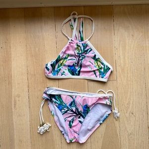 Snapper-rock pink/leaf patterned bikini
